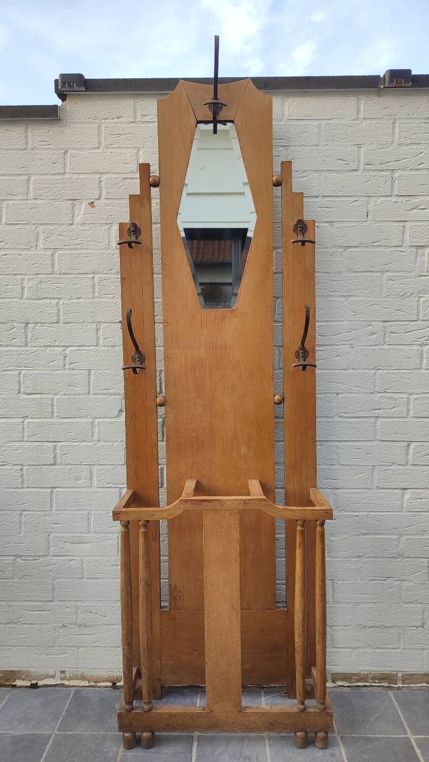 Art Deco coat rack in oak