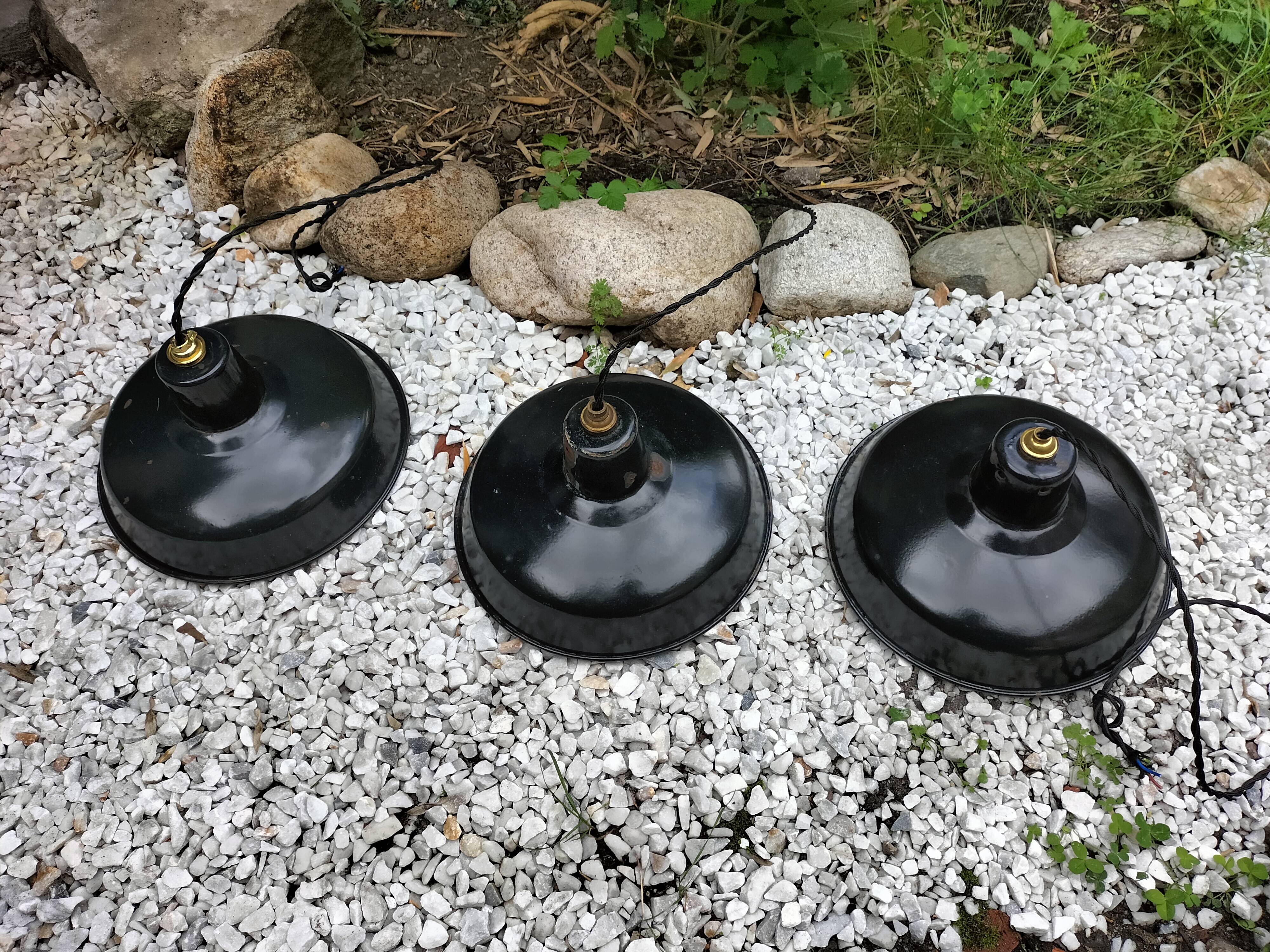 Enameled sheet metal lamps