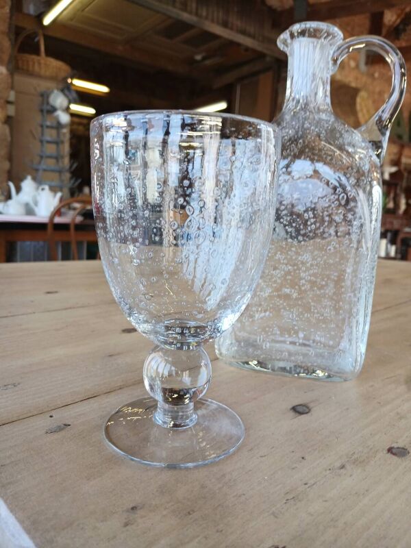 Pot en verre ancien soufflé bulle ambré