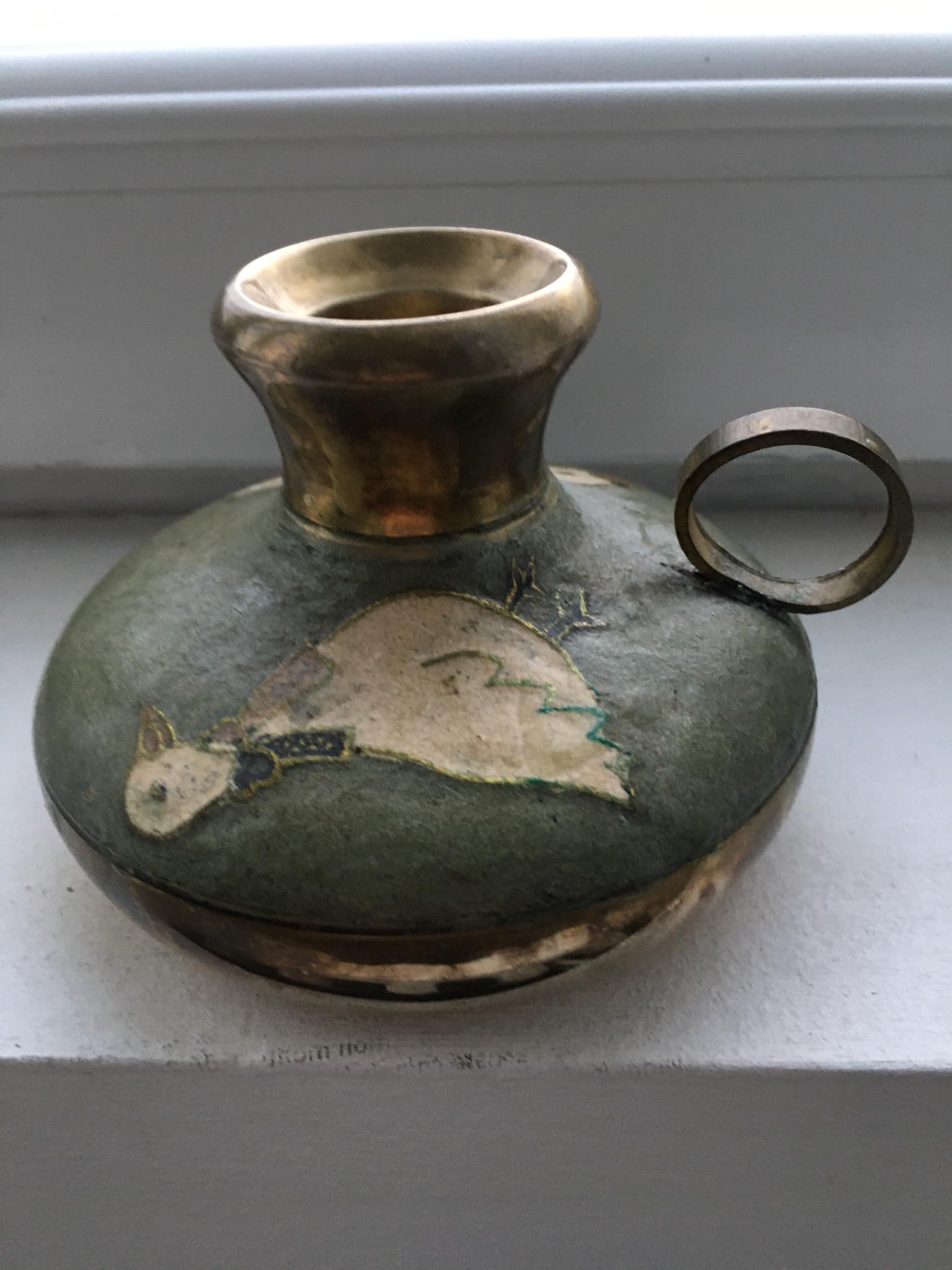 Rat de cave en laiton émaillé. Motifs "Oies"