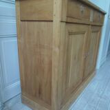 Petit buffet Louis Philippe de belle facture corps en merisier massif.