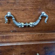 Dressing table chest of drawers