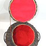sewing worker / vintage / sewing box