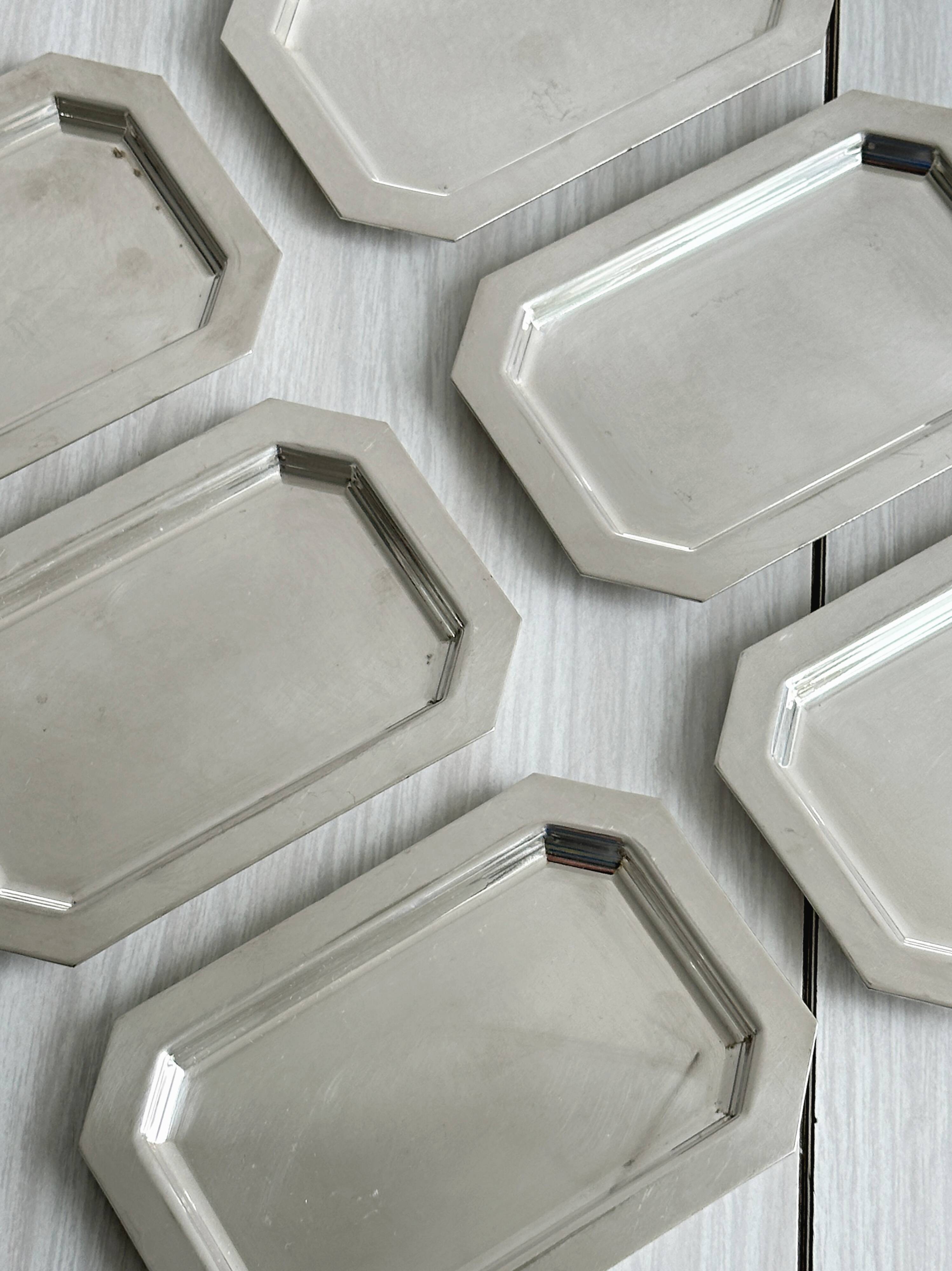 Set of 6 small silver-plated trays