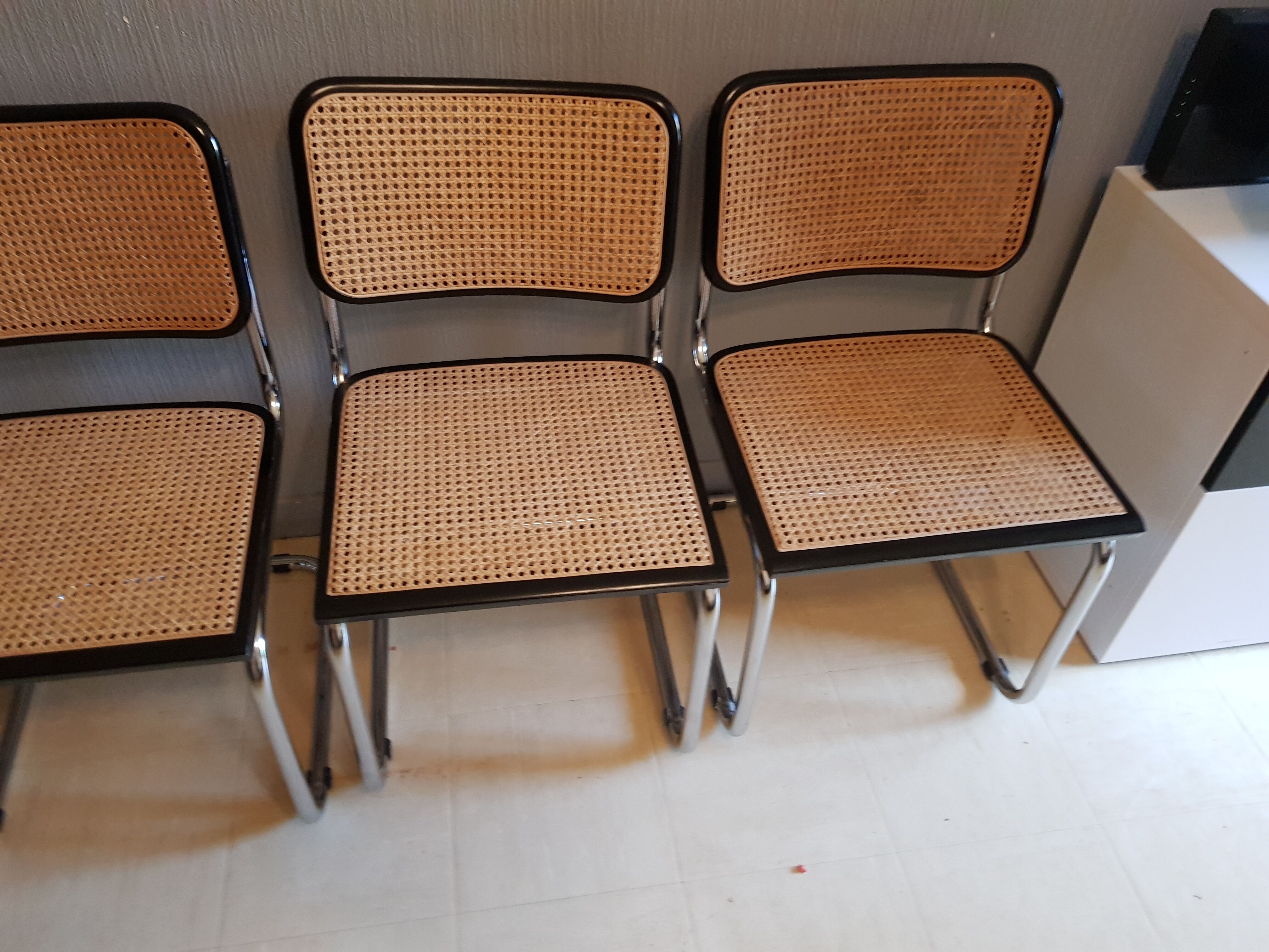 Suite de 4 chaises Breuer B32