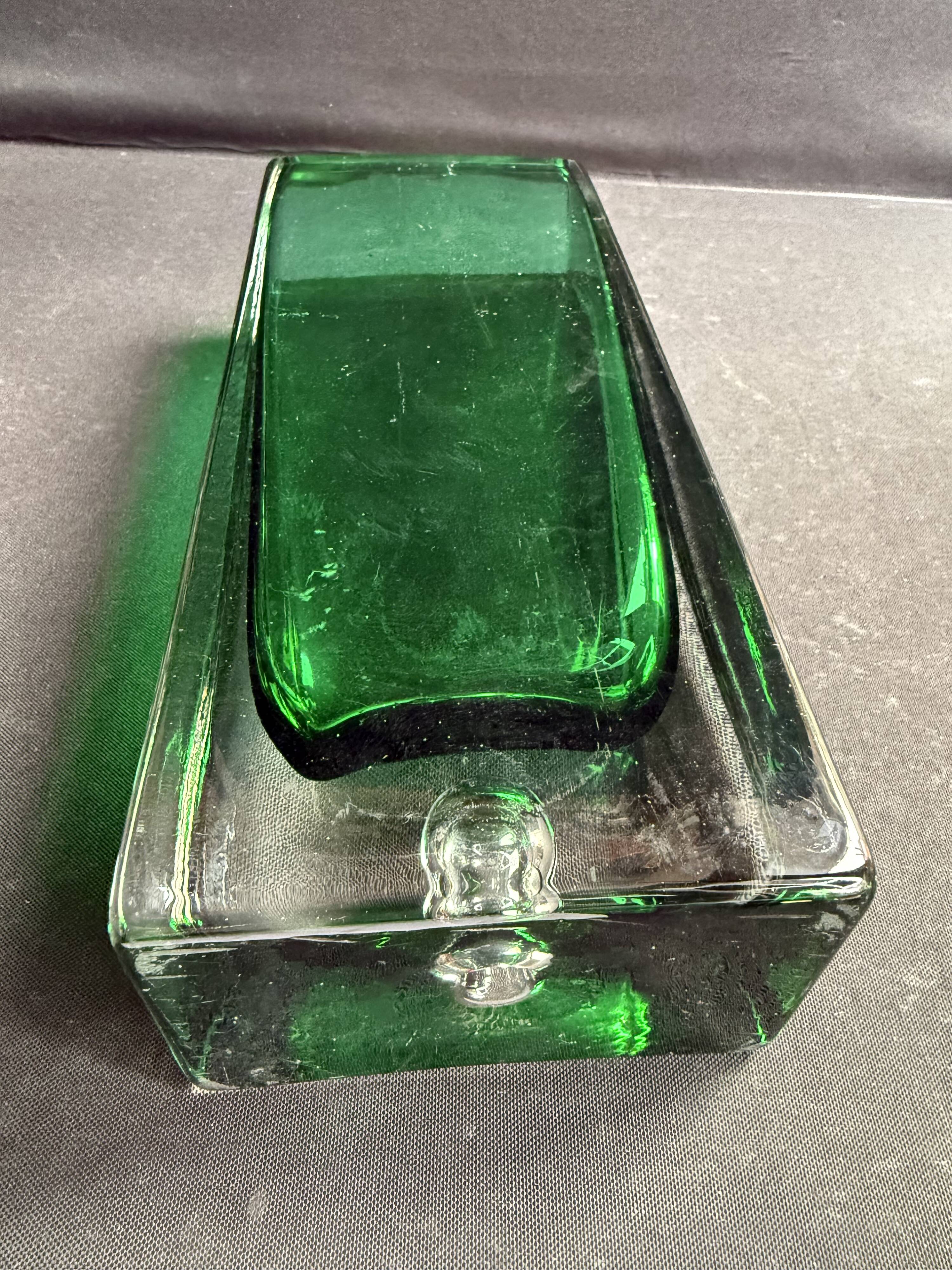 Rectangular vase in green sommerso glass