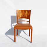 Ensemble de six chaises de différents types de bois