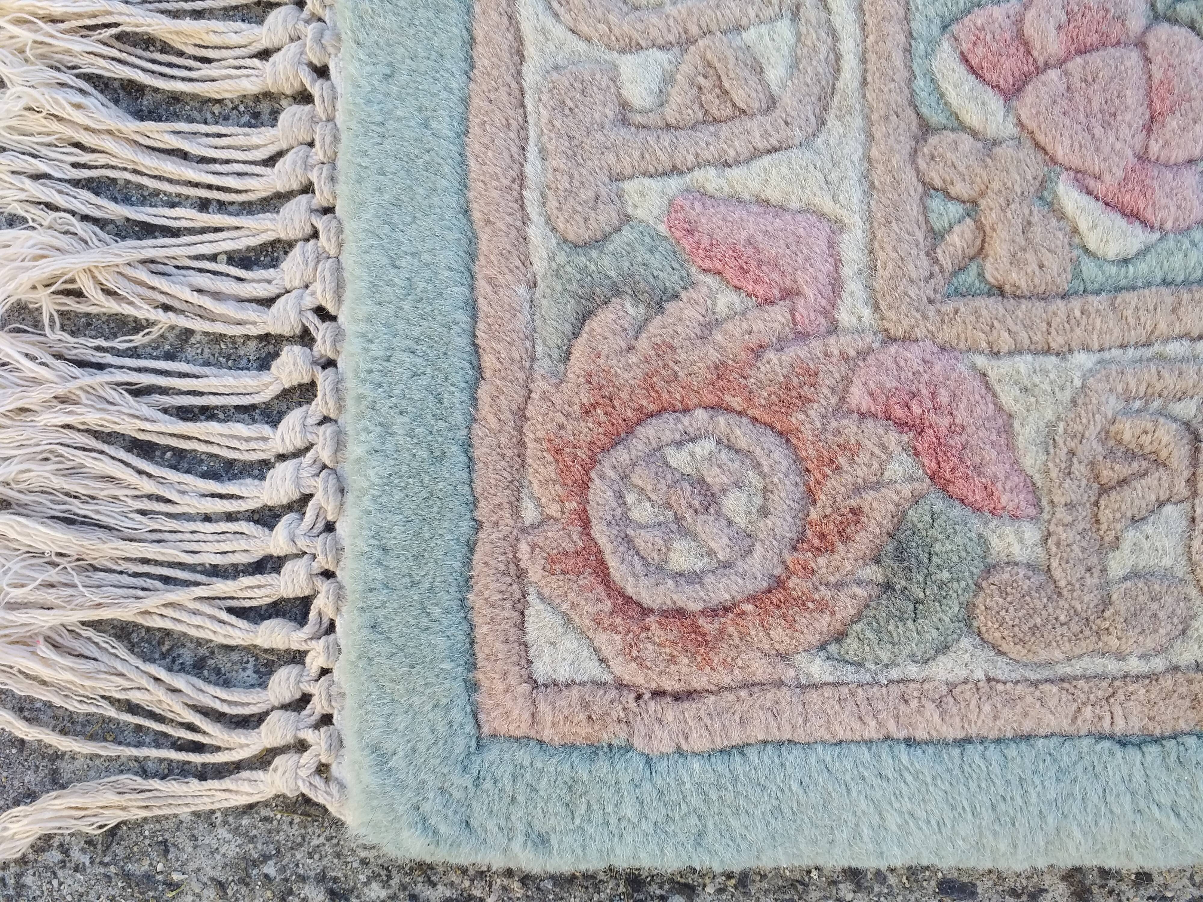 Chinese handmade wool rug - 91x61cm