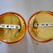 Pair of "cocoon" wall lights, resin and pine, Italy, 1970
