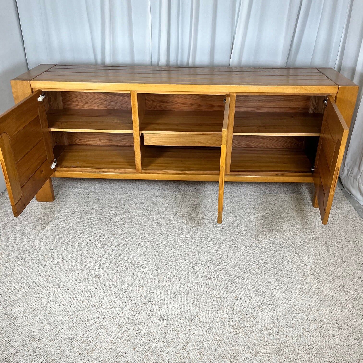 Large French sideboard in solid elm, 1970, attributed to Atelier Chauvin.
