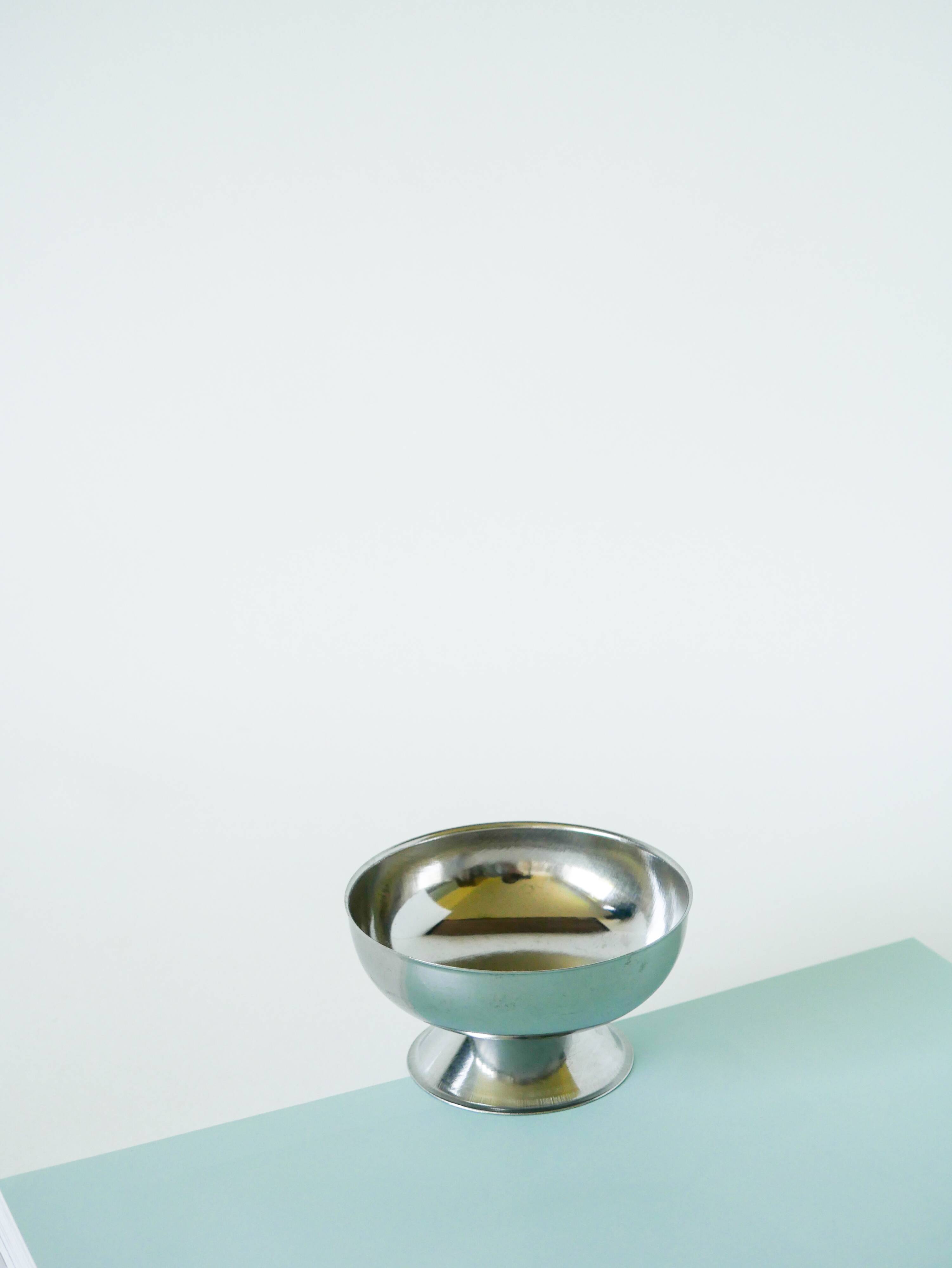 Set of 6 small stainless steel bowls, Basses, Design 1970, 9 x 5 cm