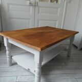 Coffee table with pearl gray patinated base, belt and shelf, wooden top.