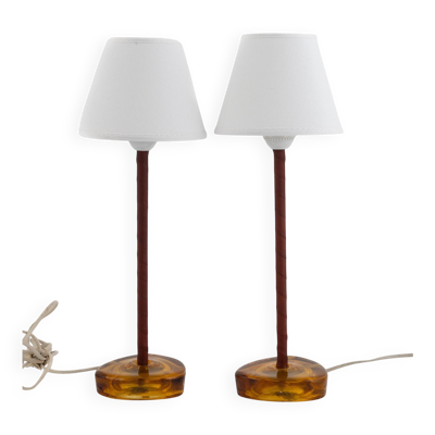 Nybro Armaturfabrik, lampes de bureau, laiton, verre ambré, Suède, années 1960