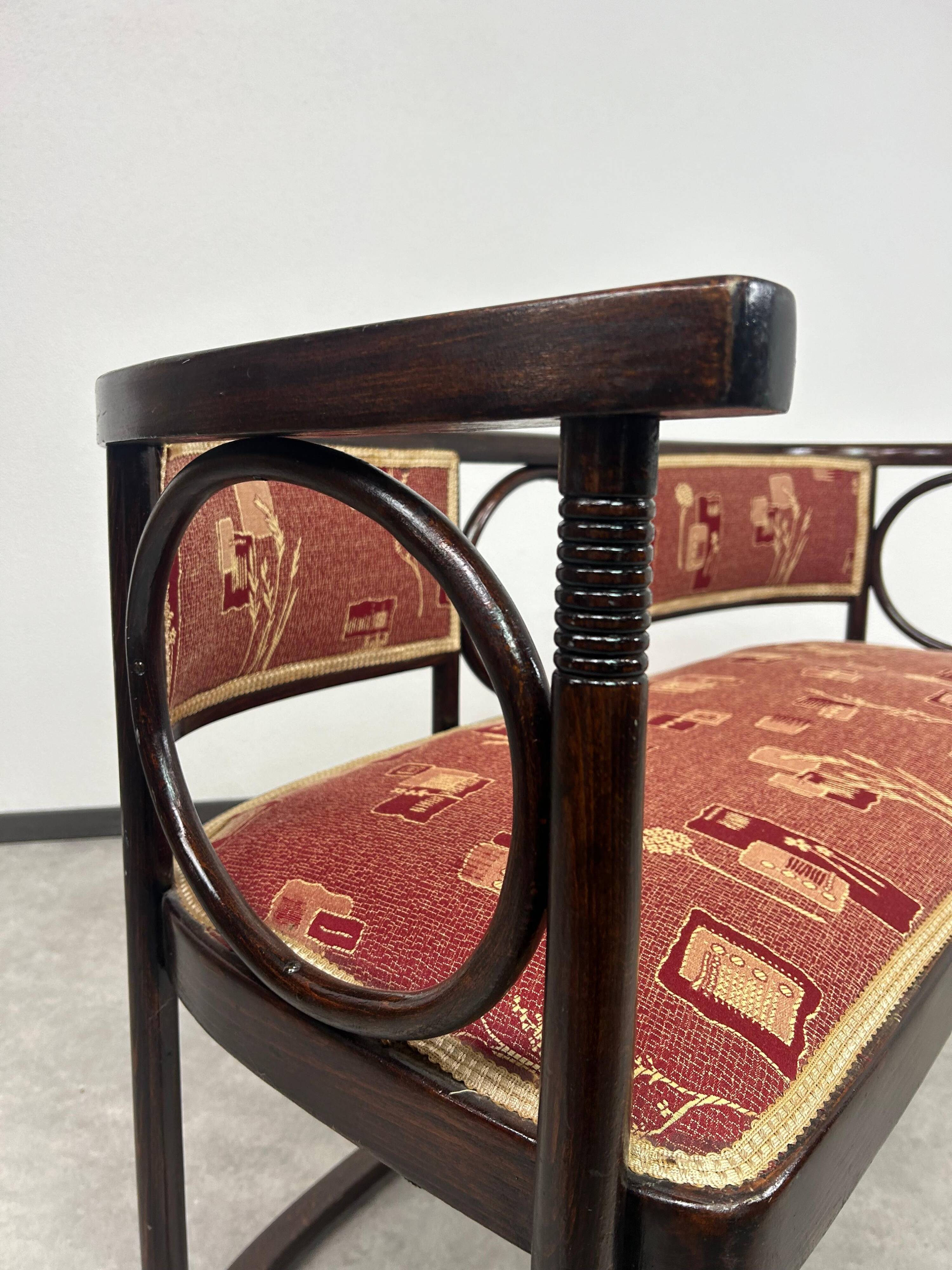 Fledermaus Bench no. 728 by architect Josef Hoffmann