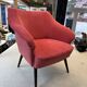 Fauteuil pied compas en velours rose