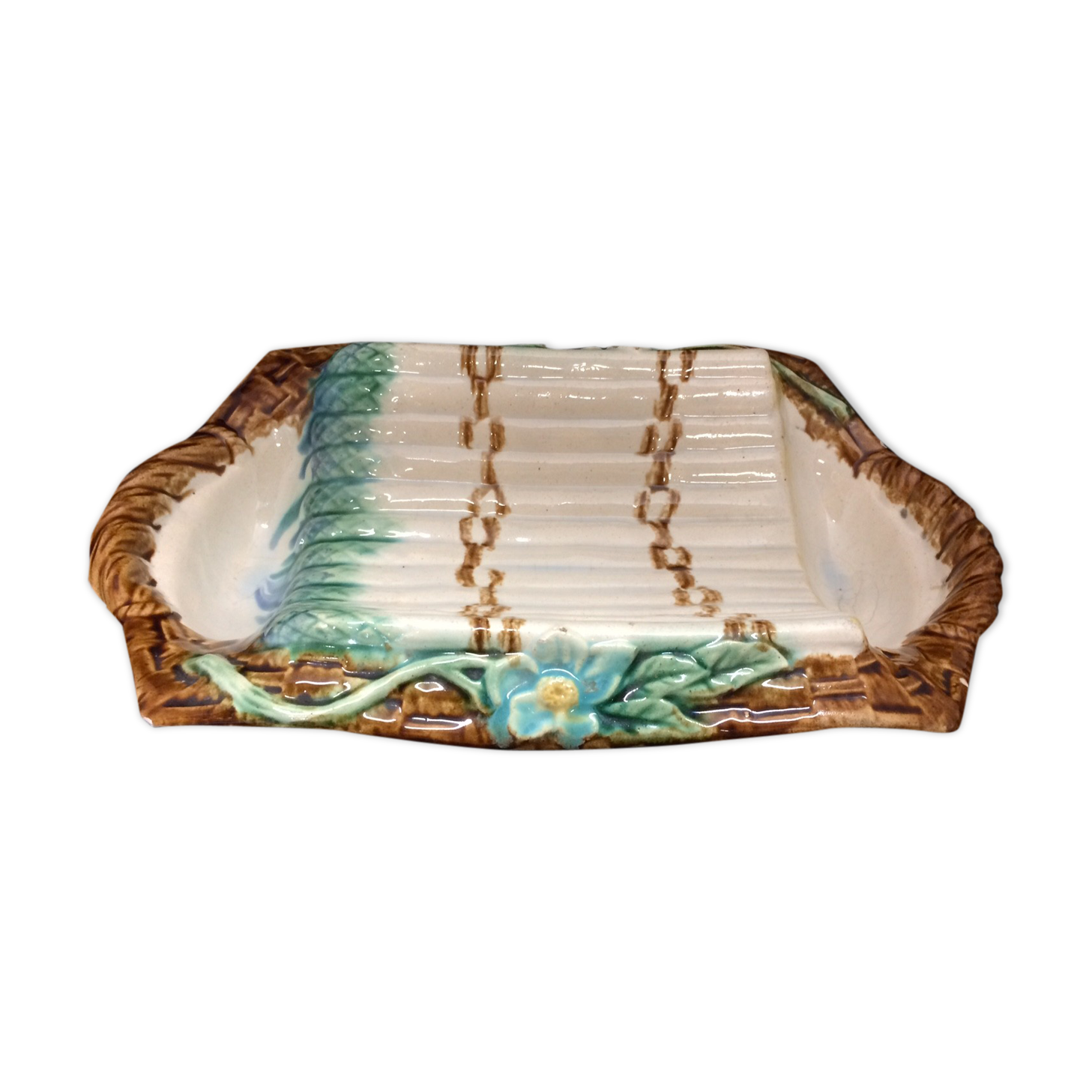 Asparagus dish in ancient dabbling