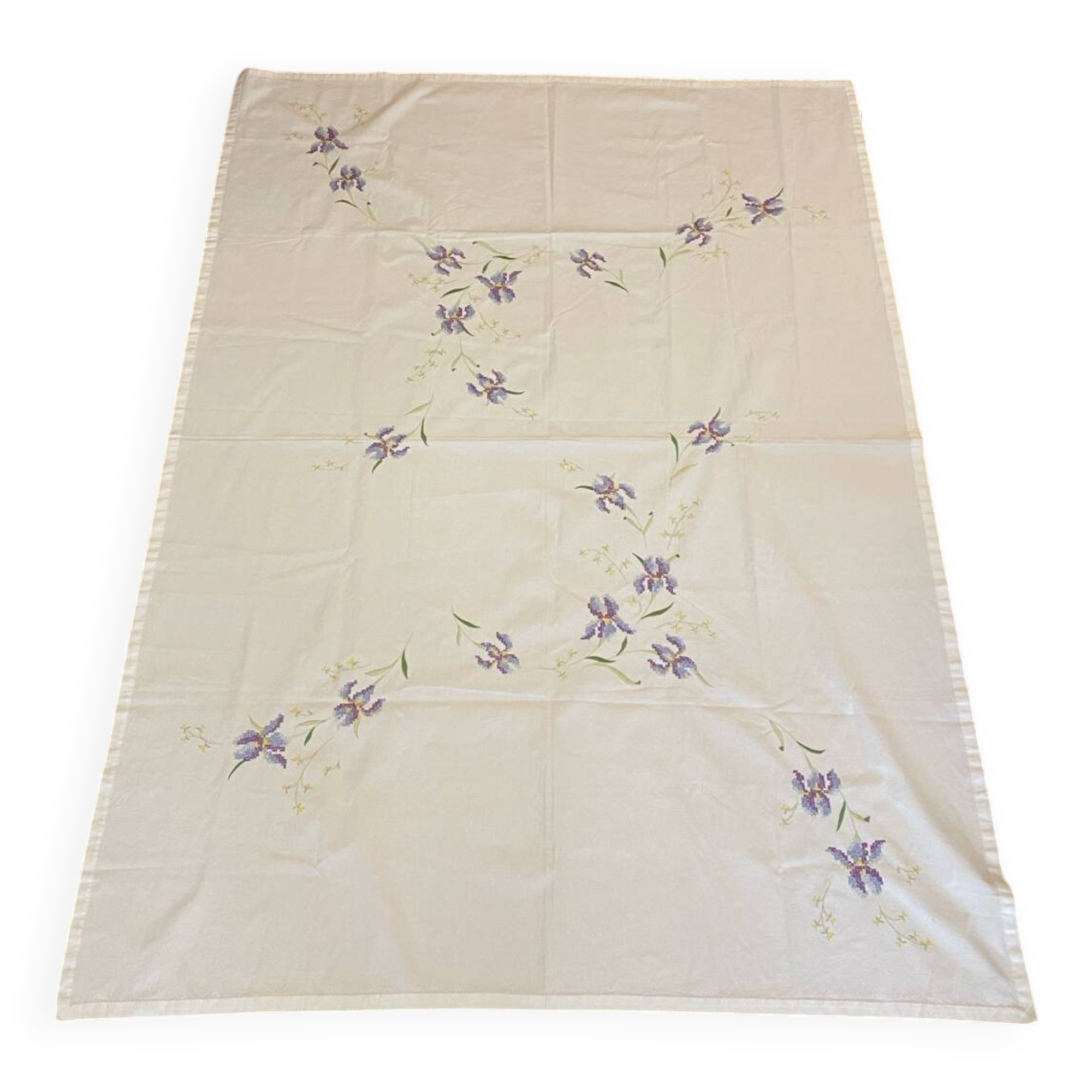 Nappe brodée à la main