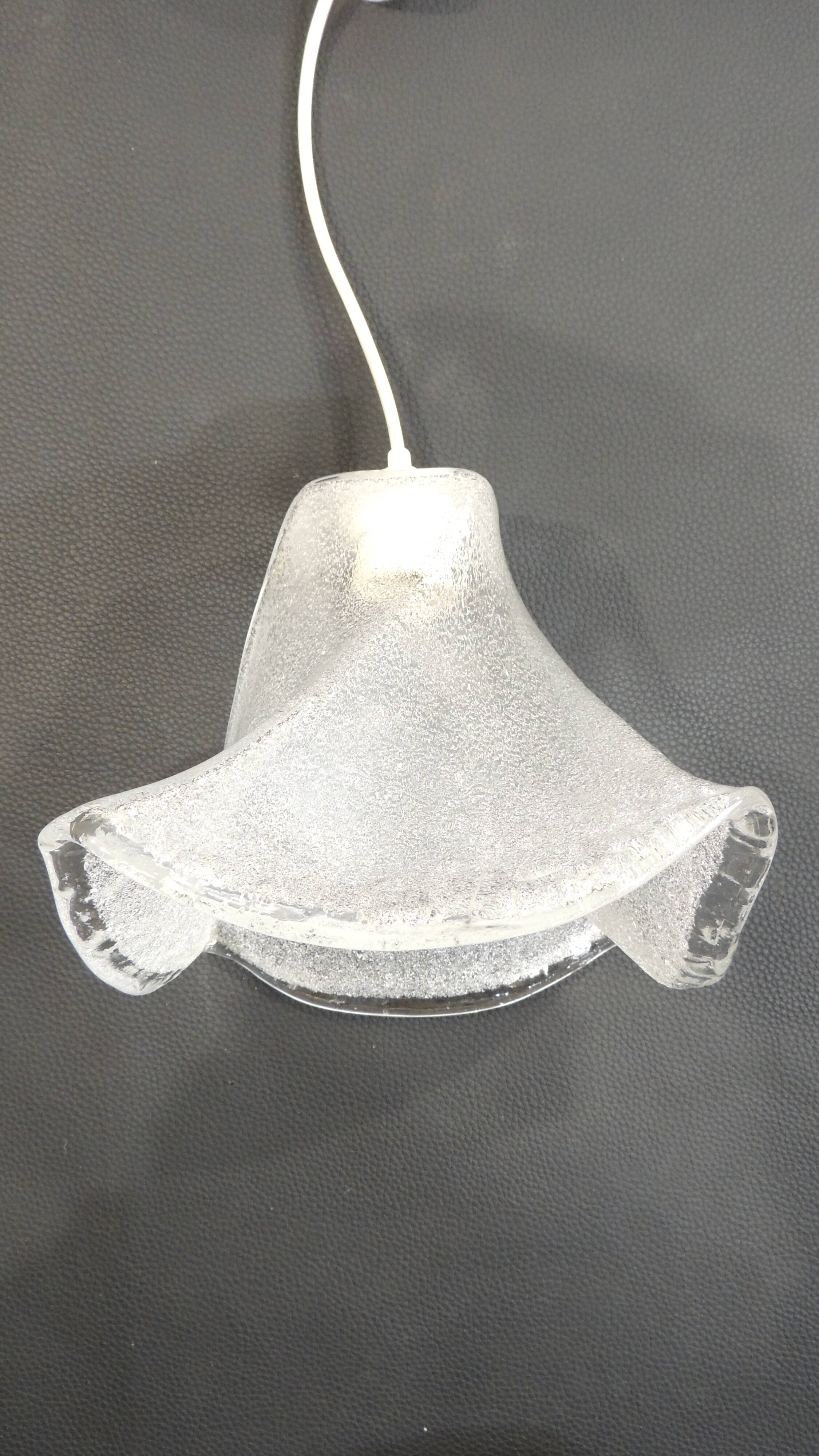 Suspension vintage en verre givré style fleur – Lampe plafonnier des années