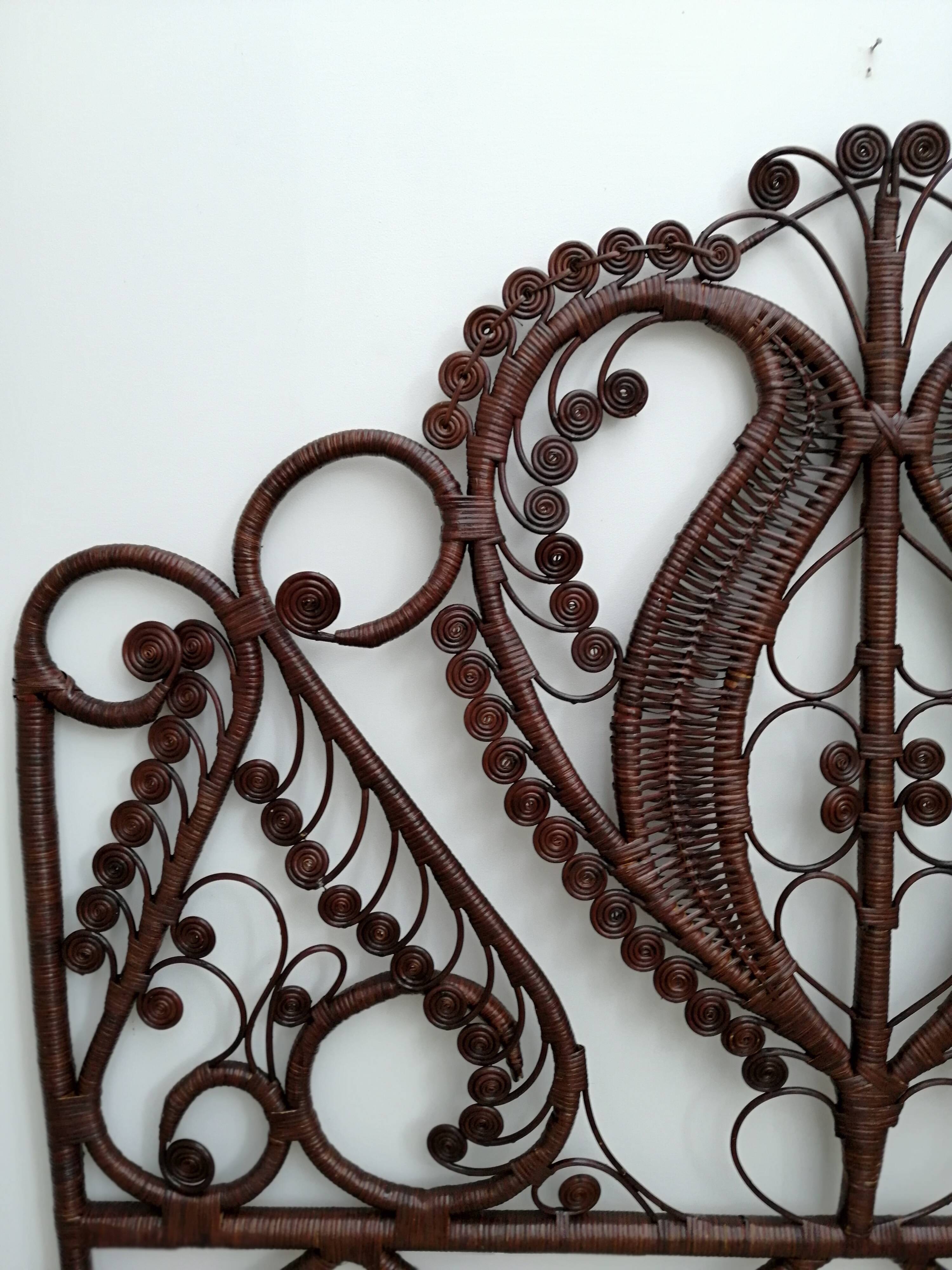 2-seater rattan bedhead