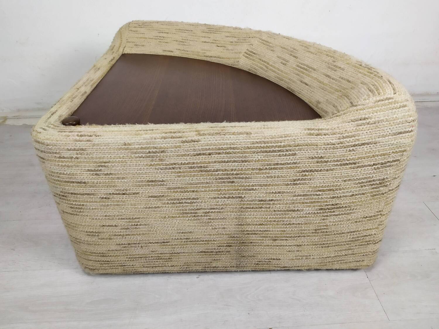 Vintage sofa corner