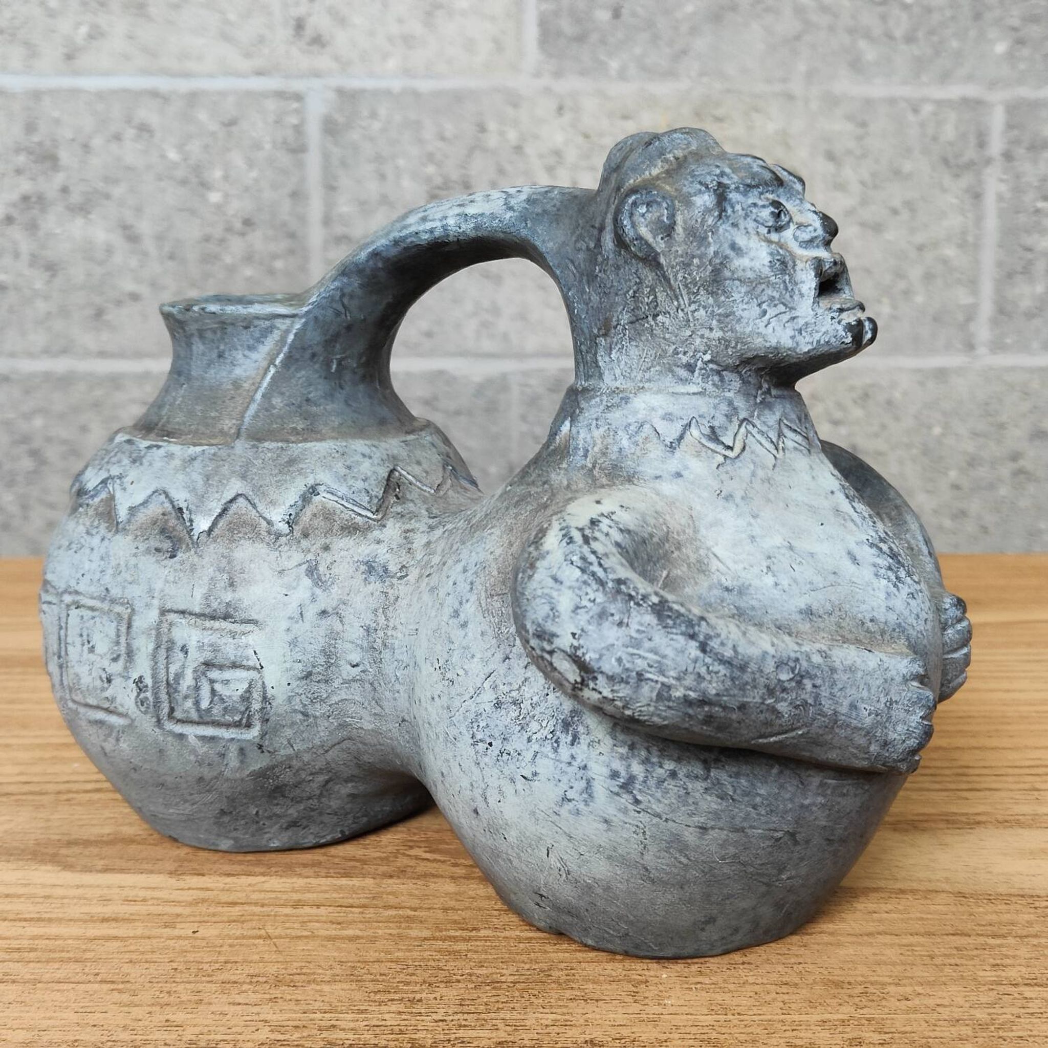 Vase ceramique zoomorphe Partenon Espagne