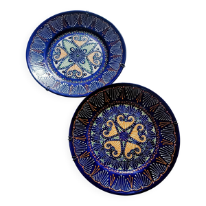 Deux assiettes faïence