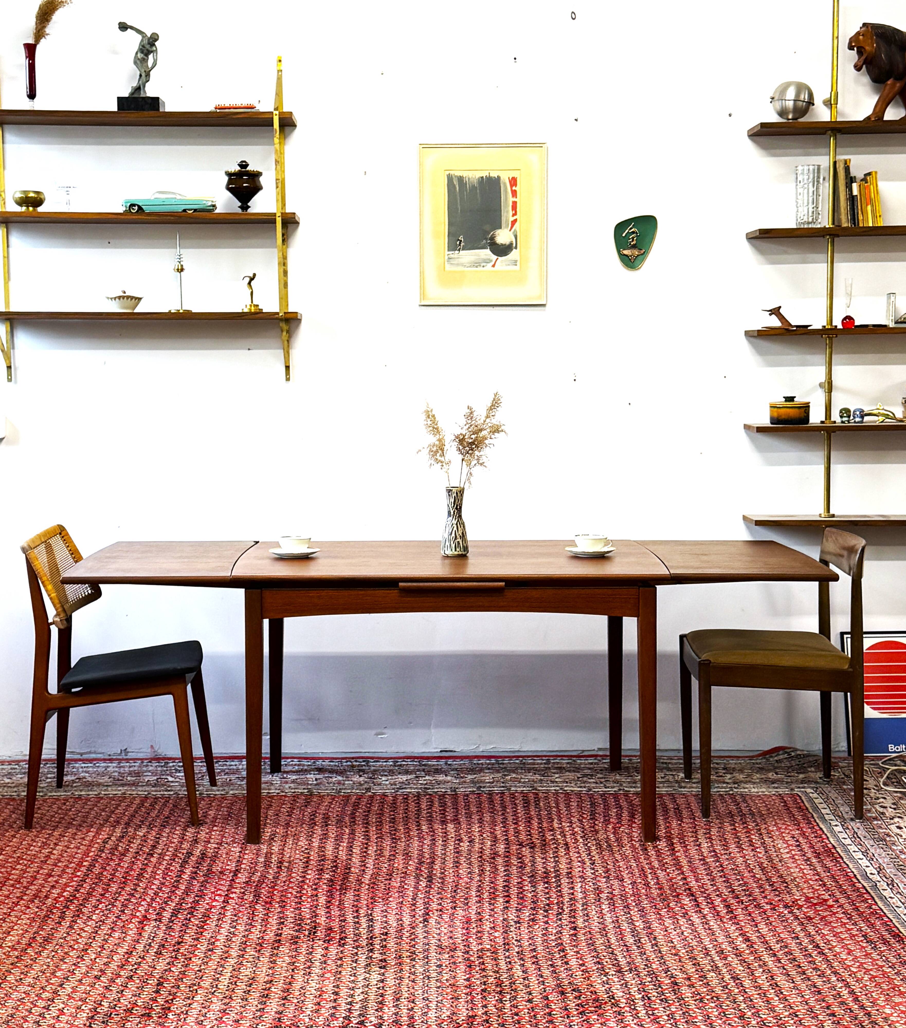 Extendable teak table, Denmark 60s/70s, vintage, mid 20th century