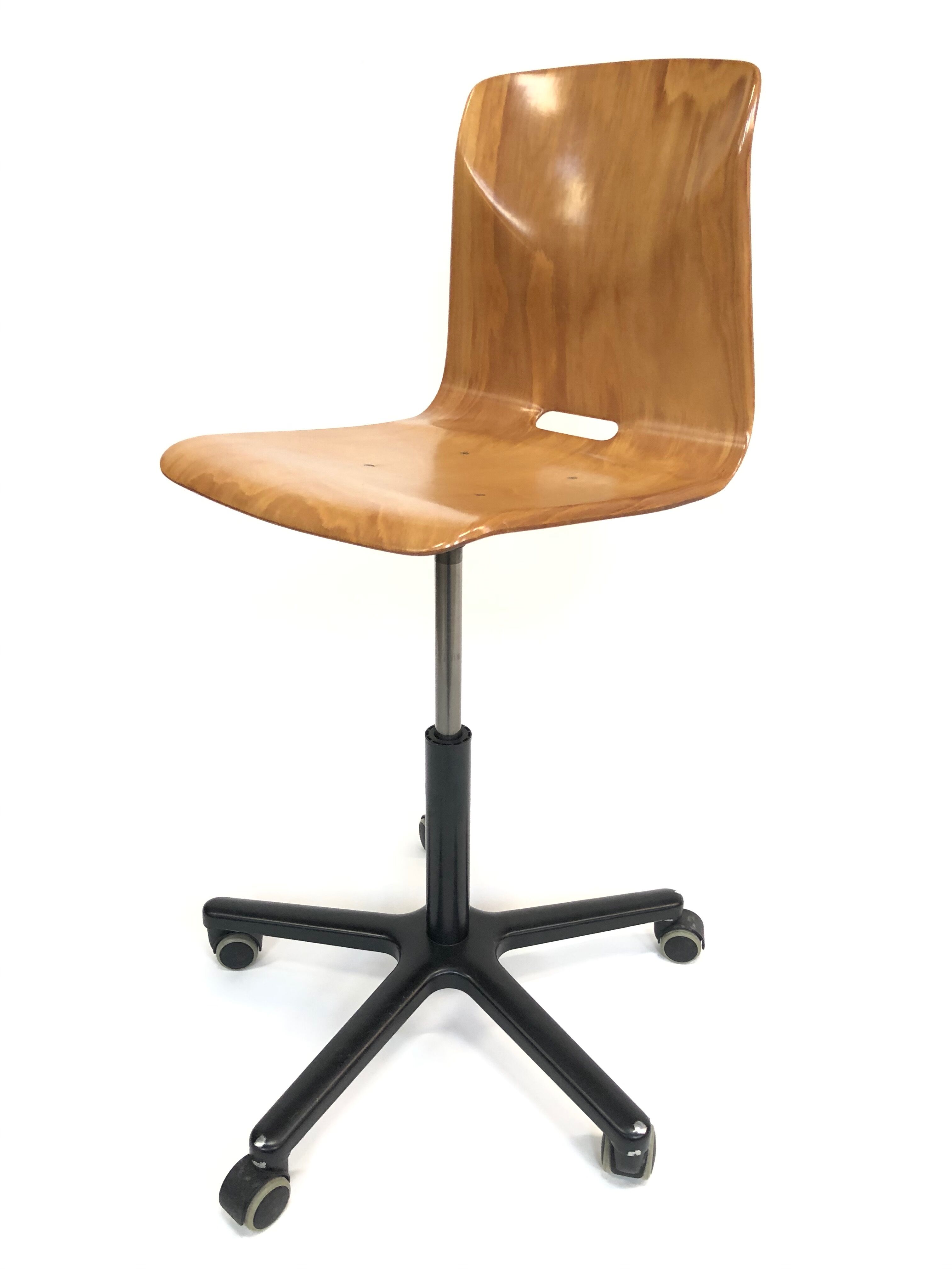 Woodmark vintage galvanitas Pagholz adjustable rotary work chair