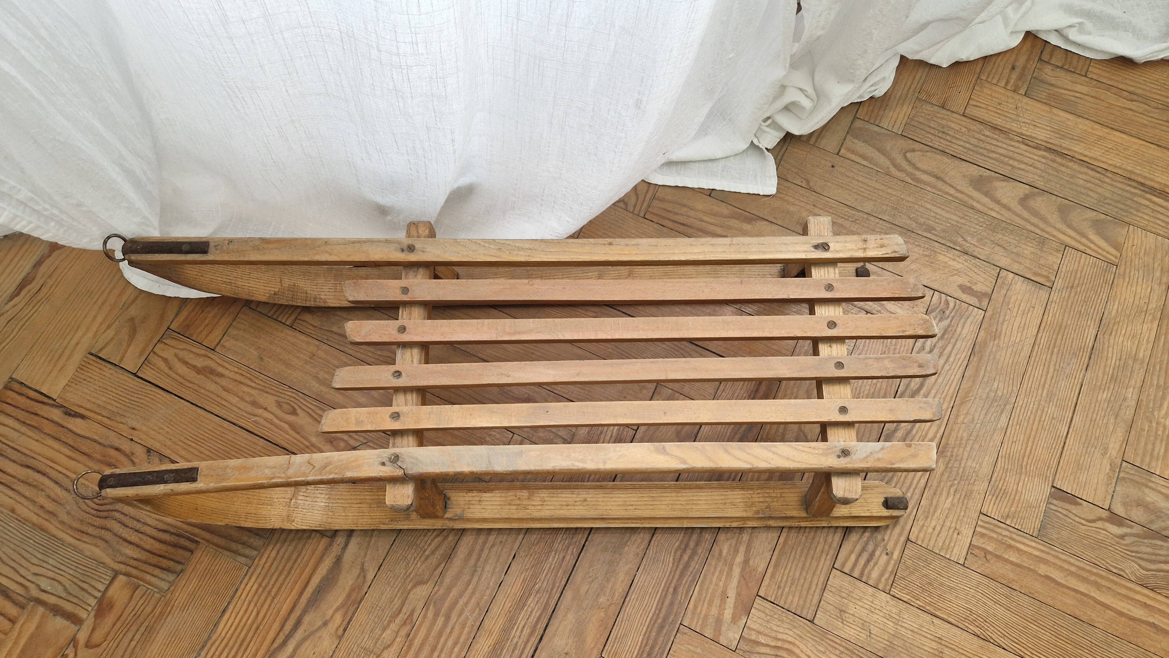 Luge en bois ancienne