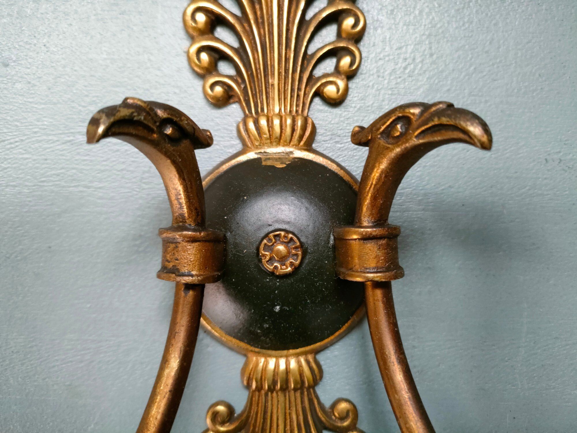 Pair of Empire eagle's head sconces in Palmettes 1900/1920