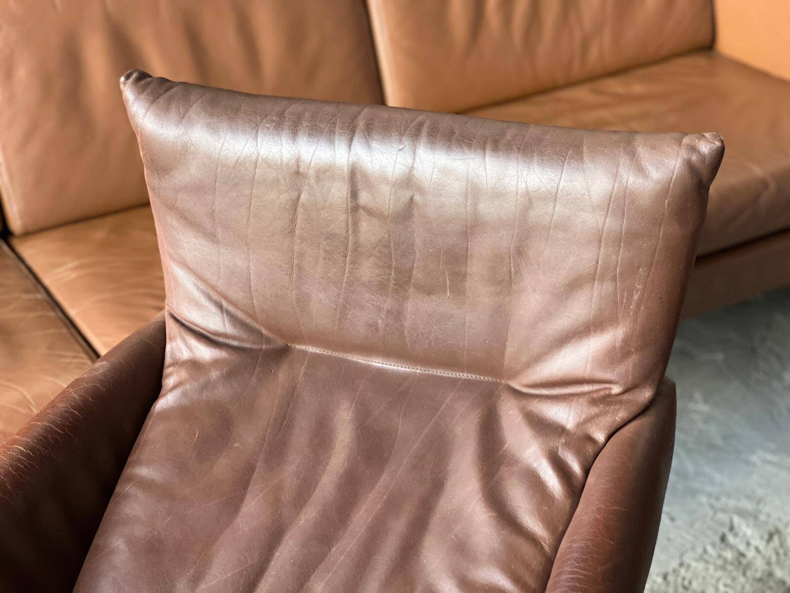 Pair of rocking chairs by De Sede, Switzerland 1970 in brown buffalo leather.