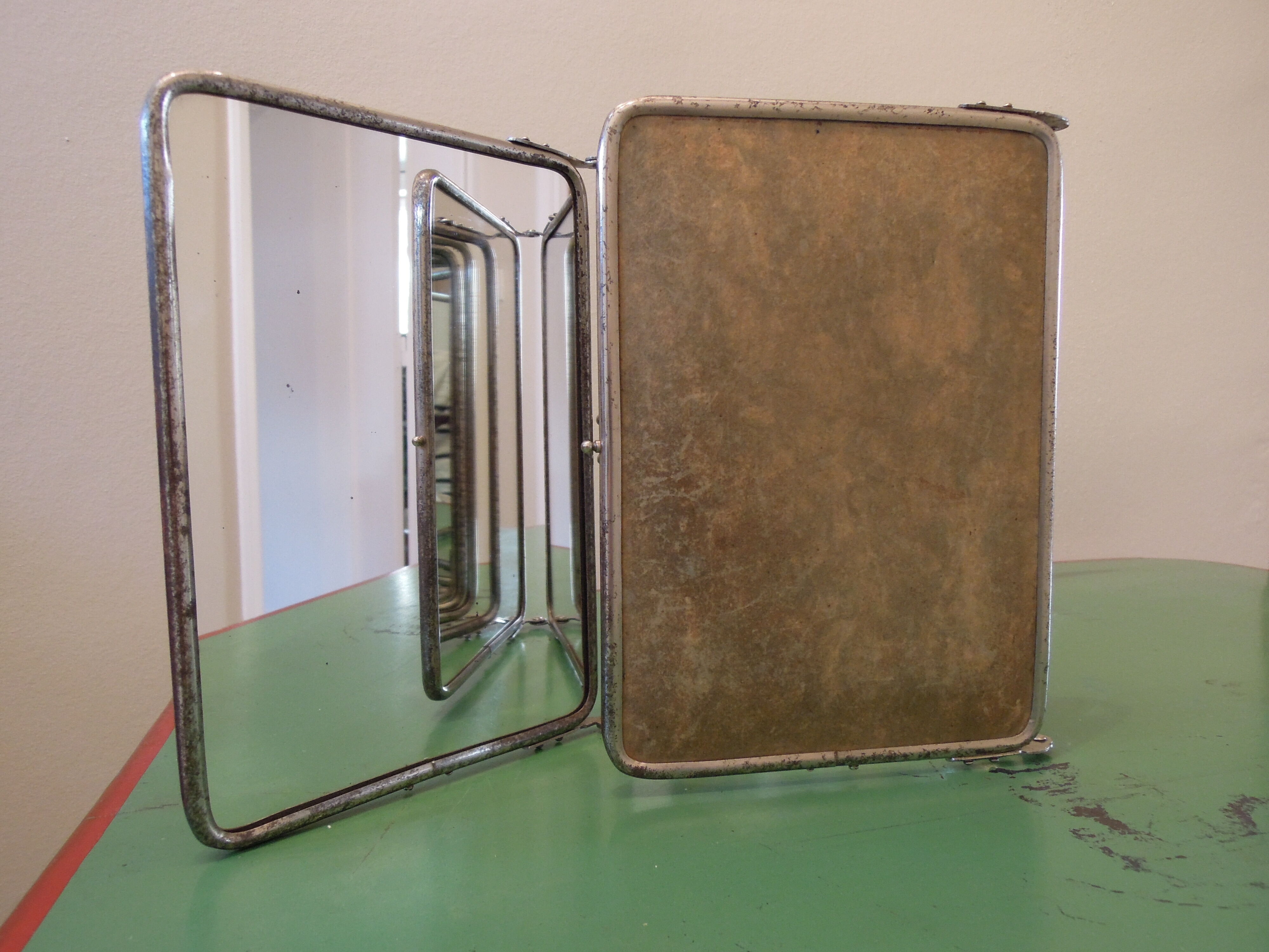 Mirror Barber triptych 22 x 46 cm