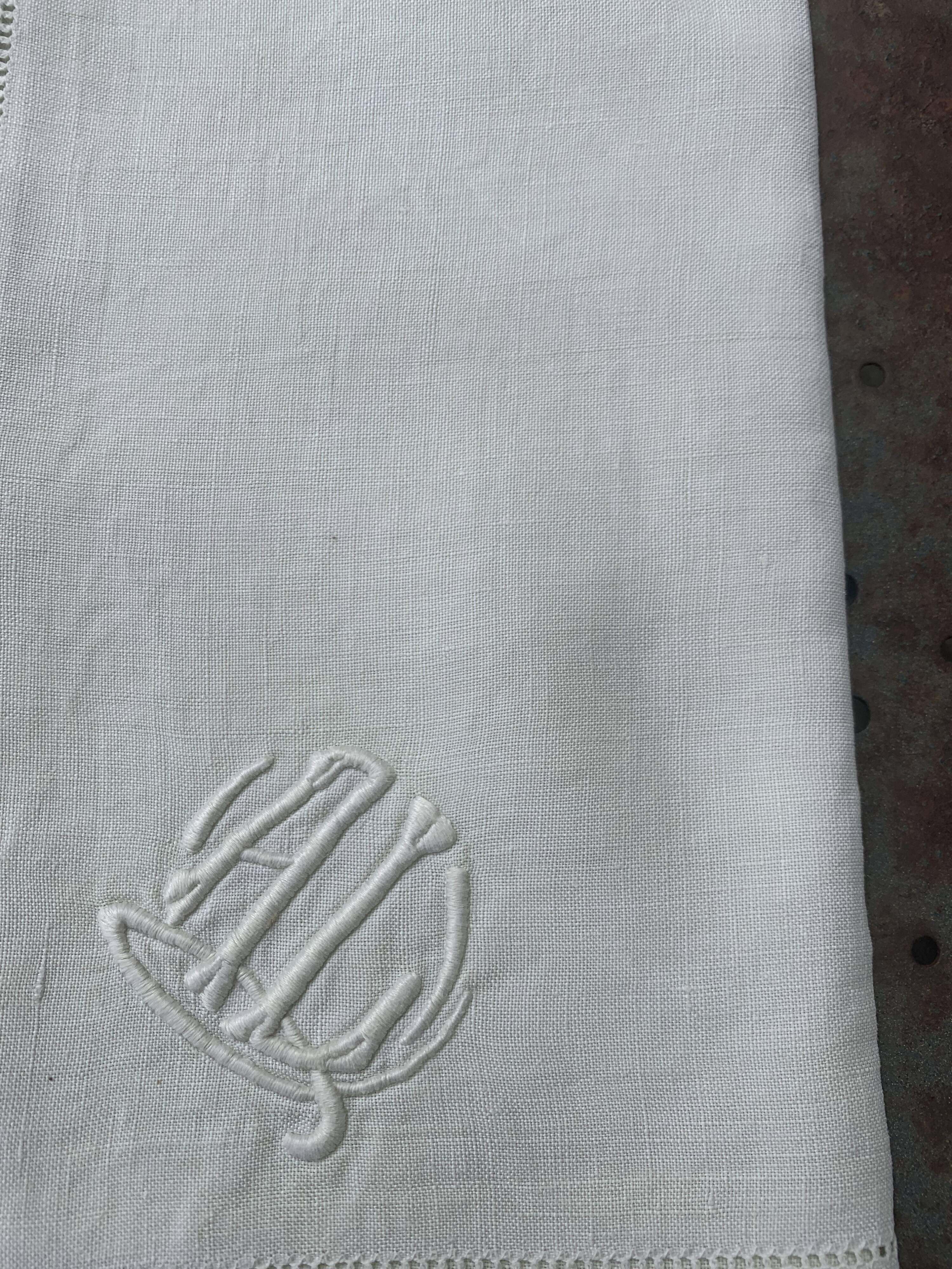 4 pastel yellow linen napkins, embroidered, AL monograms