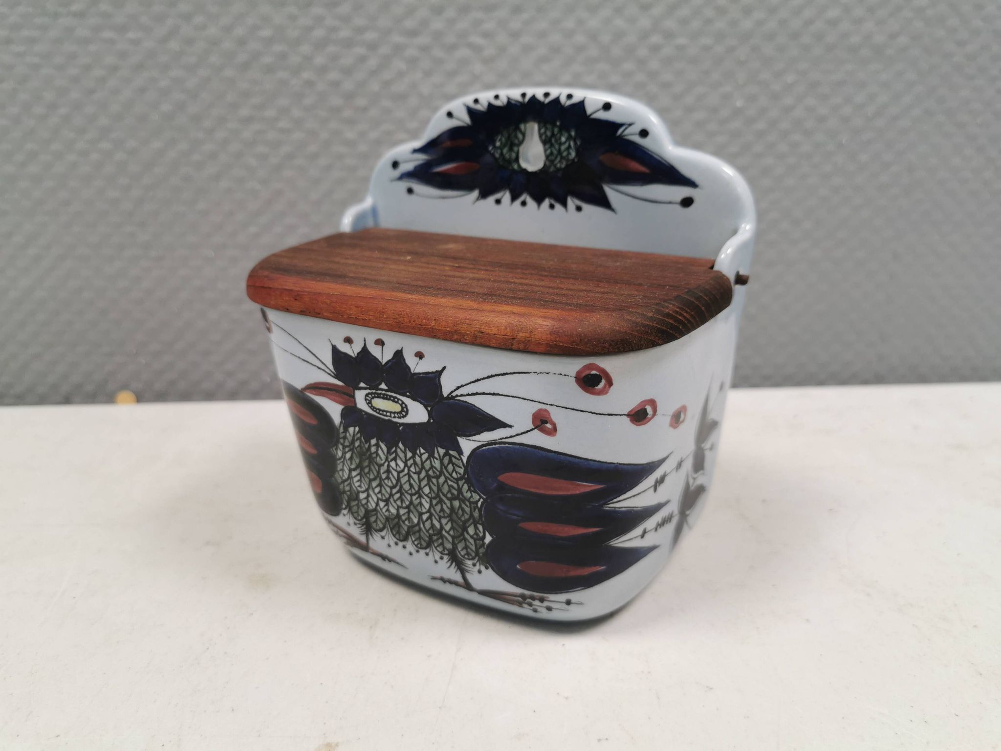 Aluminia Tenera salt cellar for Royal Copenhagen Denmark, 1950s-60s.