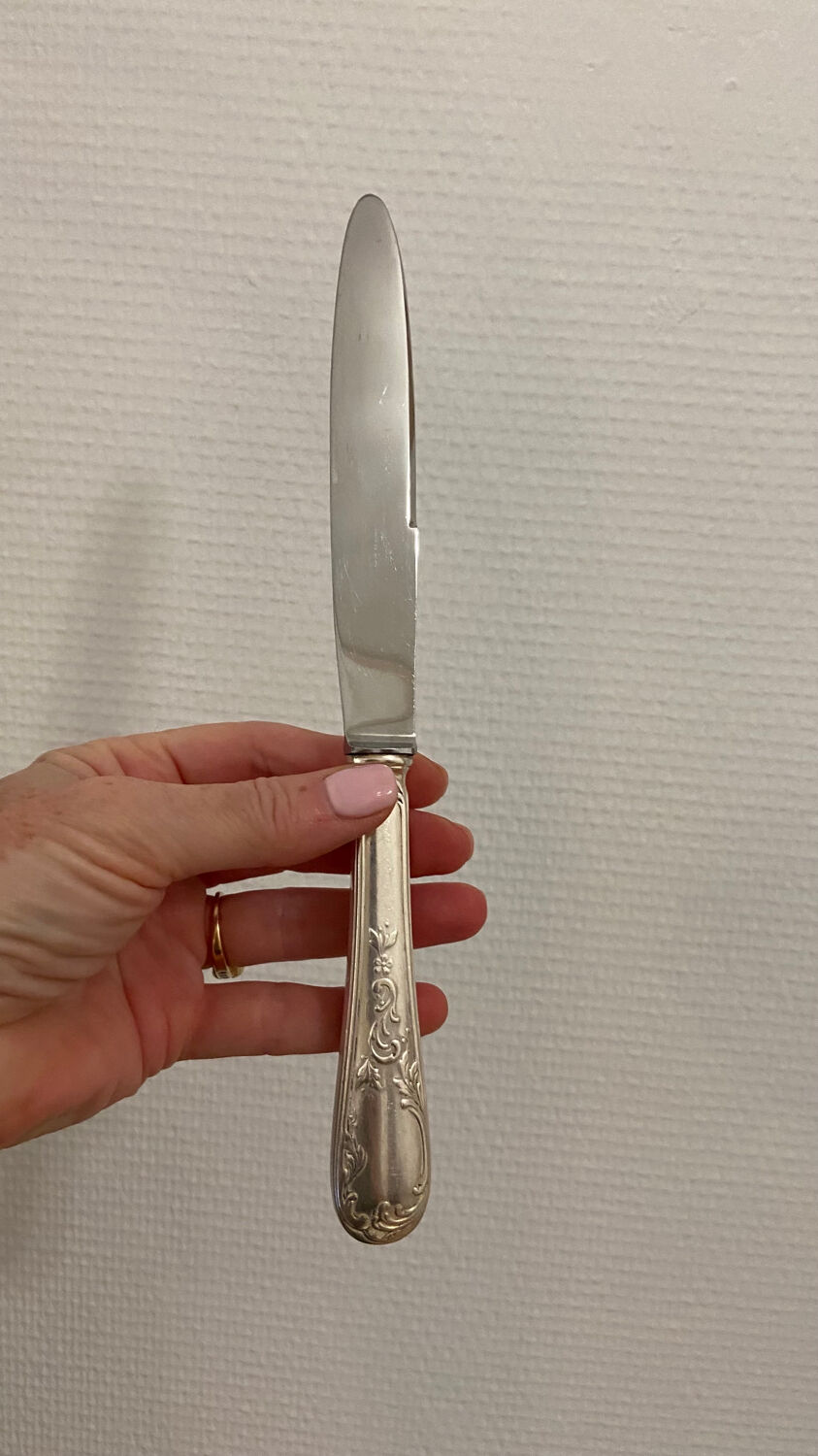 Set of 6 large vintage silver metal knives