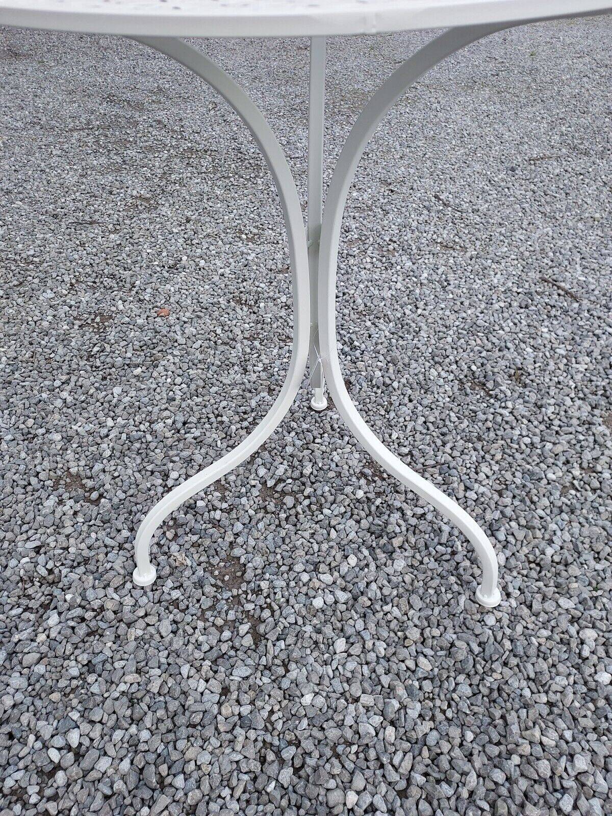 folding garden furniture in white patinated iron