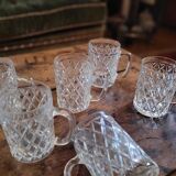 6 mazagrans en verre pressé motif diamant