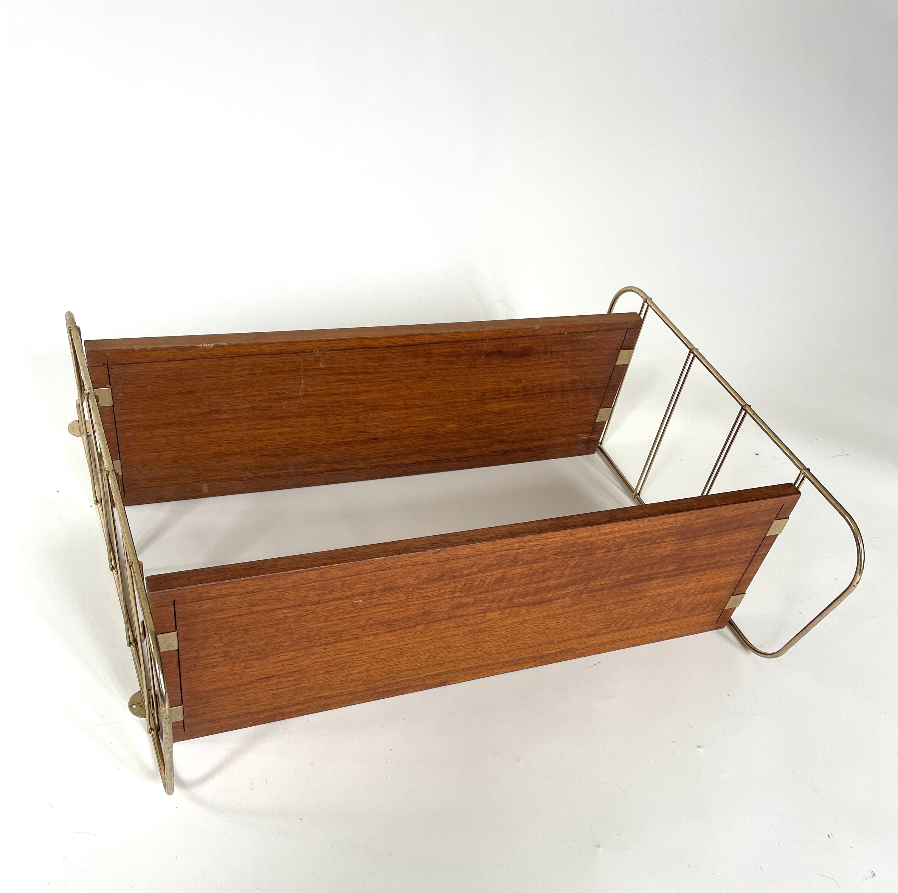 Wall shelves string vintage 1970