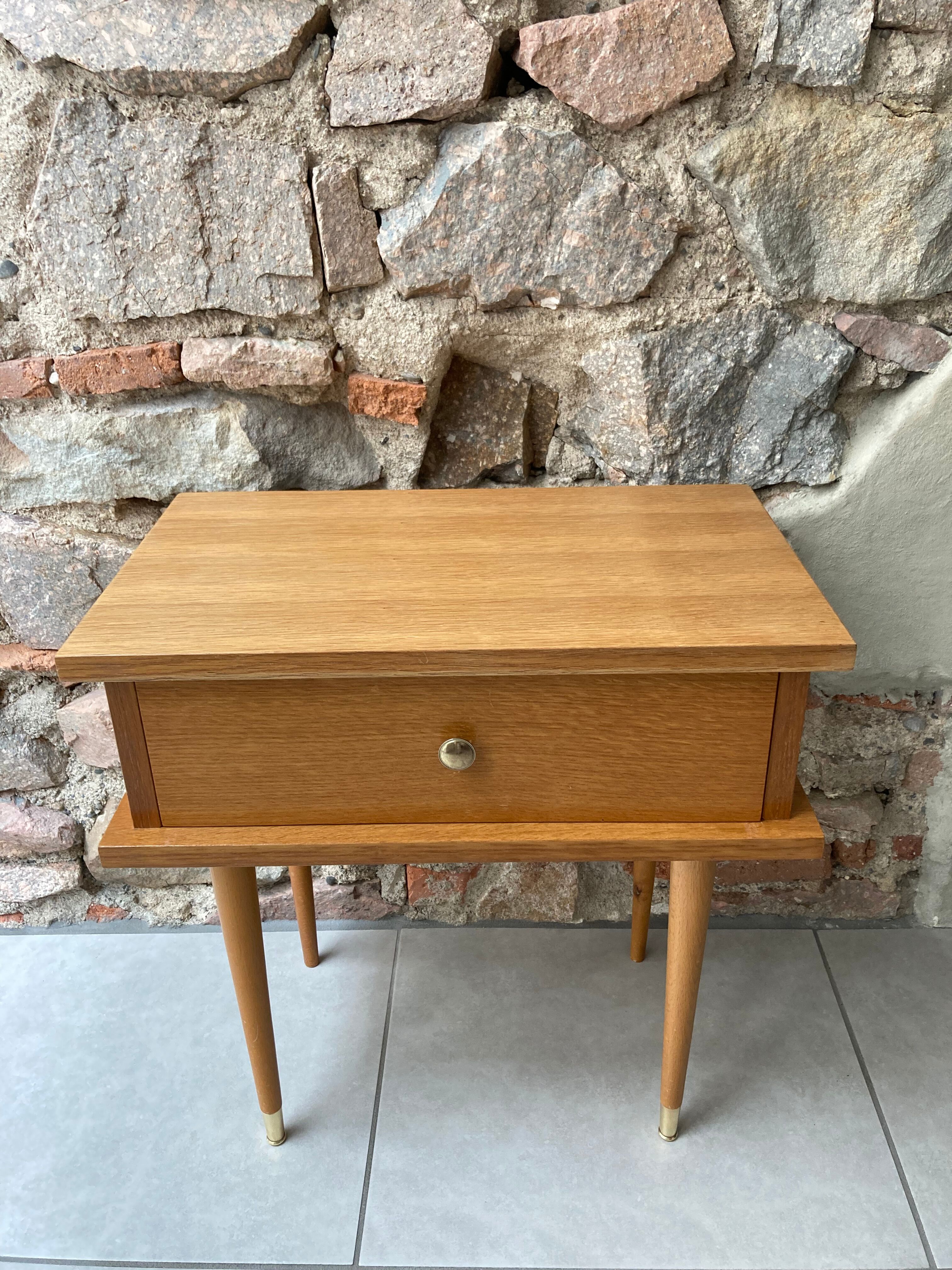 Bedside feet spindles 60s