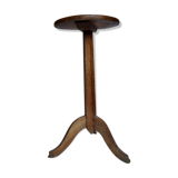 Pedestal table