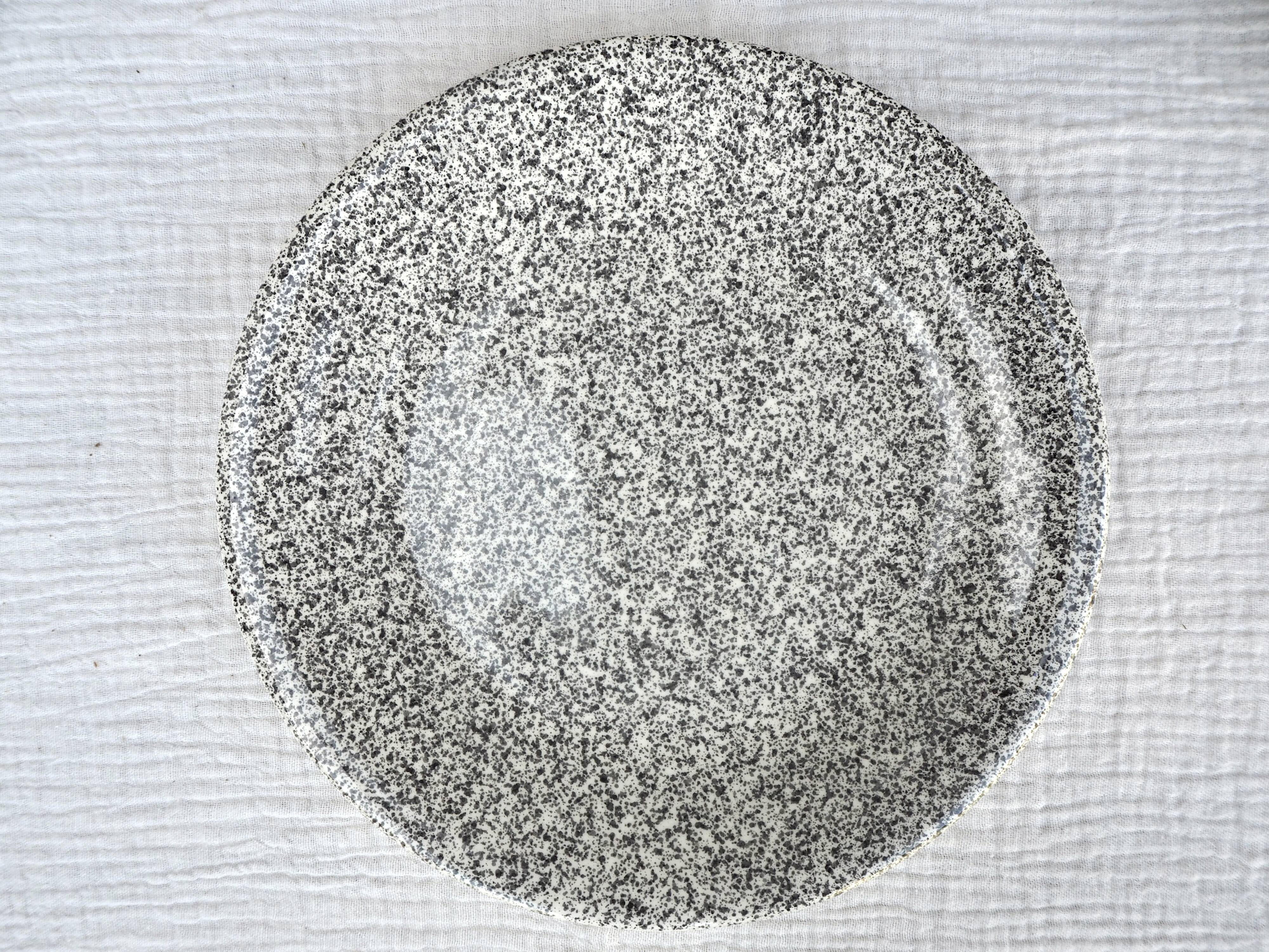 Set of 9 speckled dessert plates, Italy