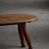 Mid-20th century Danish coffee table / side table in oak, Otto Færge, 1940s.