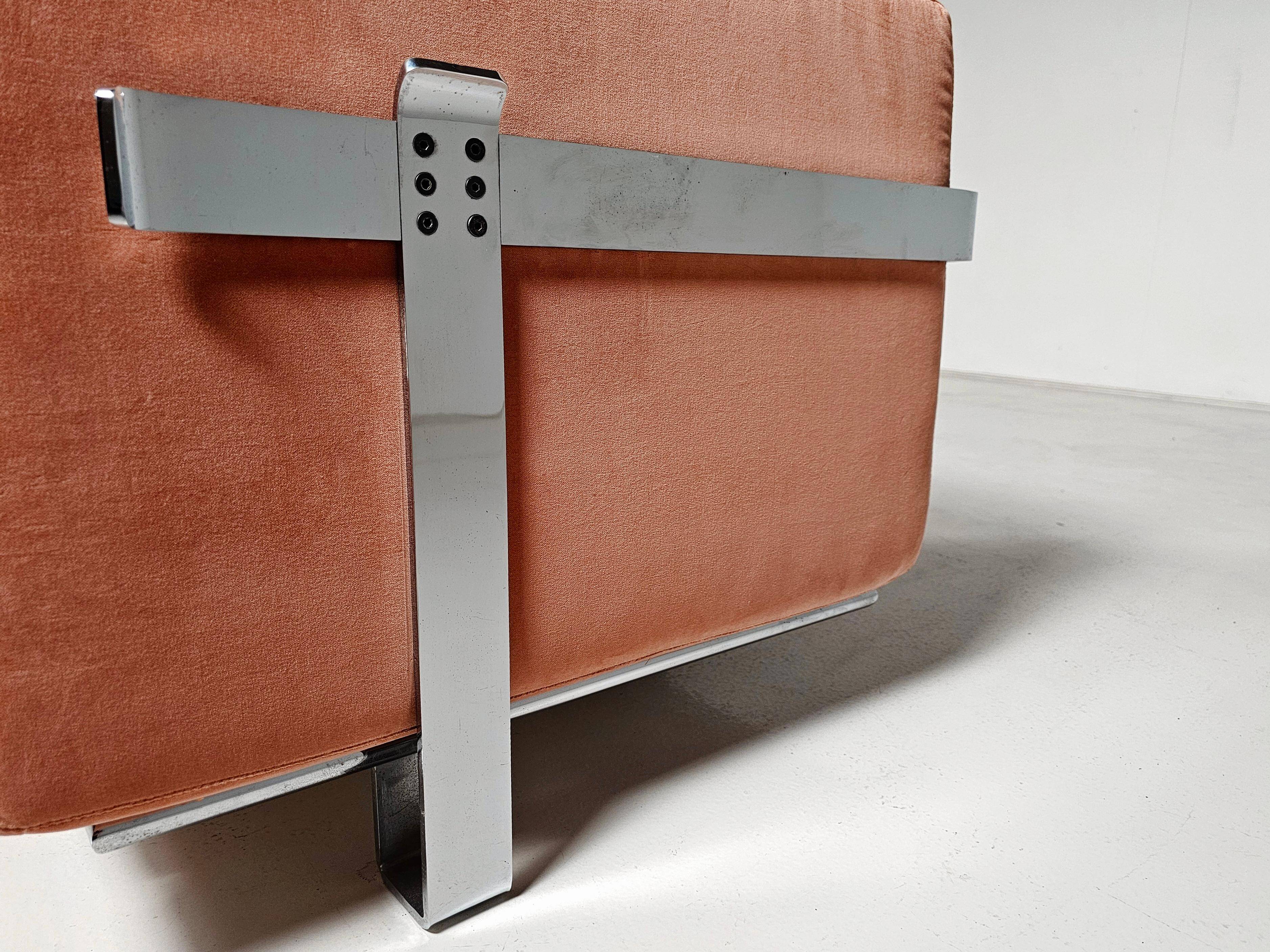 Paire de fauteuils par Luigi Caccia Dominioni pour Azucena, années 1960