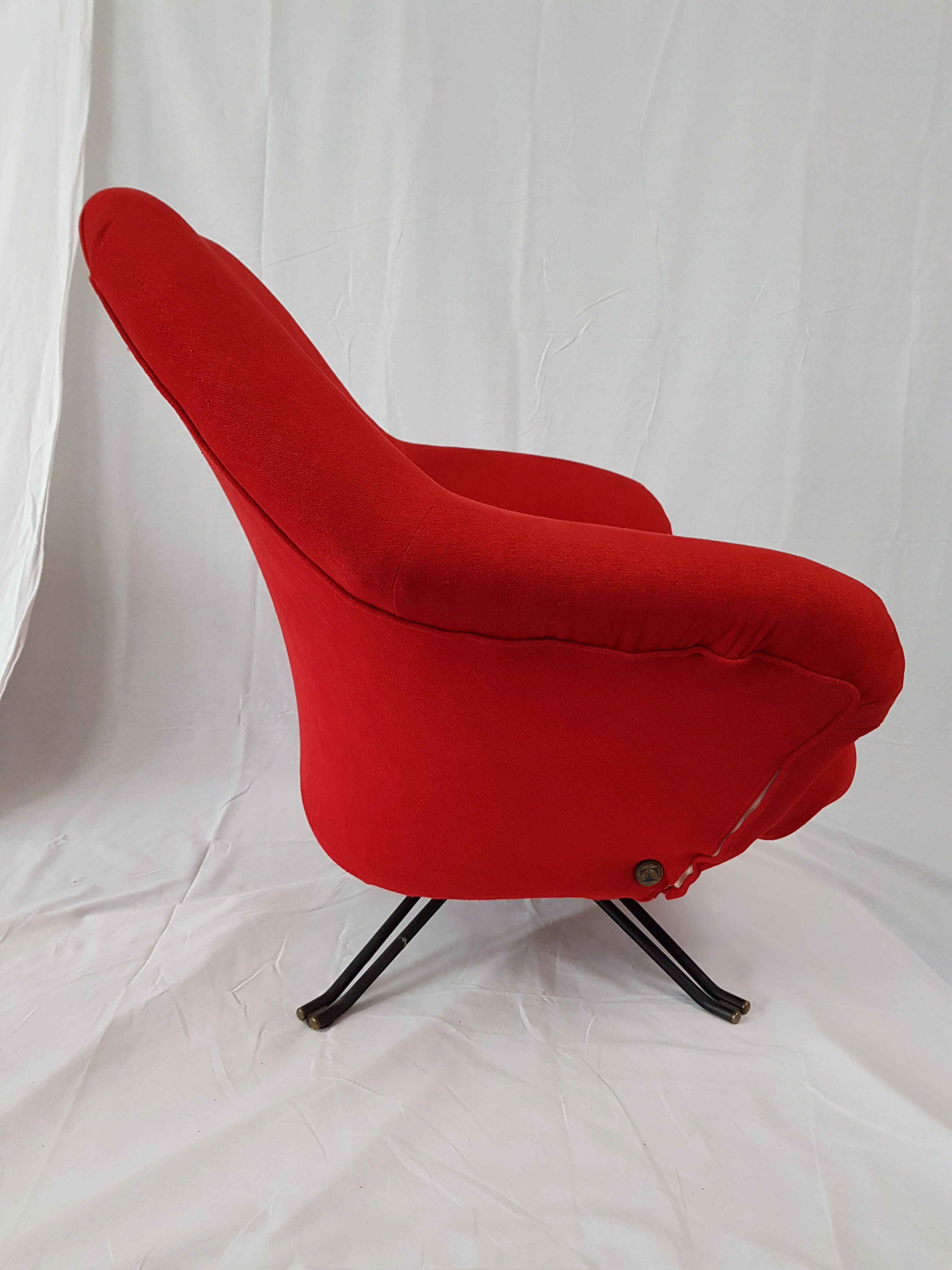 Armchair P32 by Osvaldo Borsani for Tecno 1956