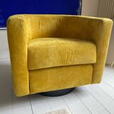 Willy Rizzo's 'mini club' model armchair
