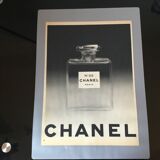 Vintage advertising to frame Chanel n22