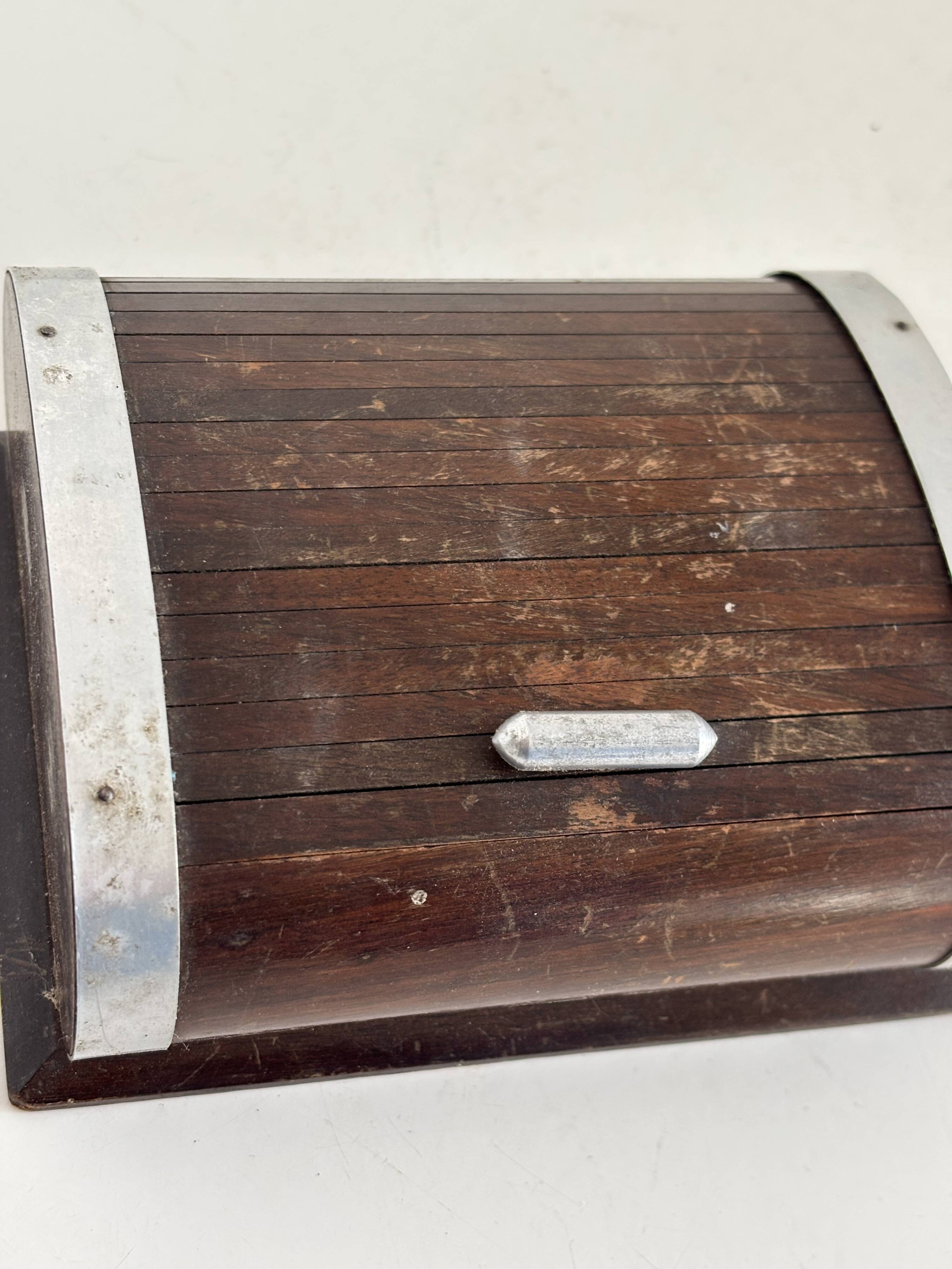 Vintage 1960 cigarette holder, wooden and gold metal dispenser - 16 x 13 cm