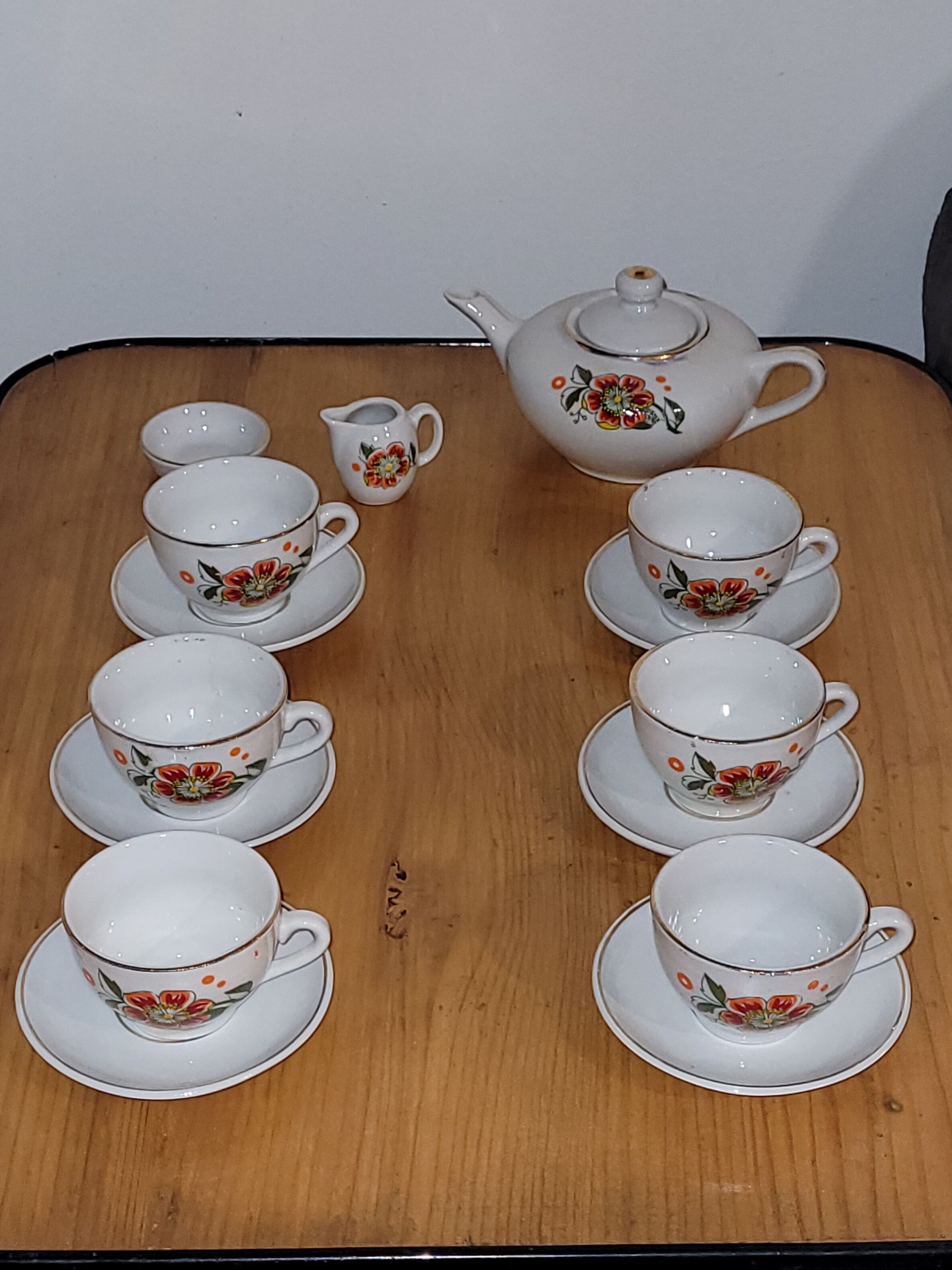 Dinette coffee/tea service