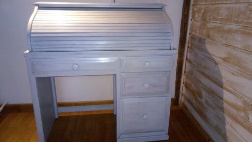 Cylinder desk with curtain