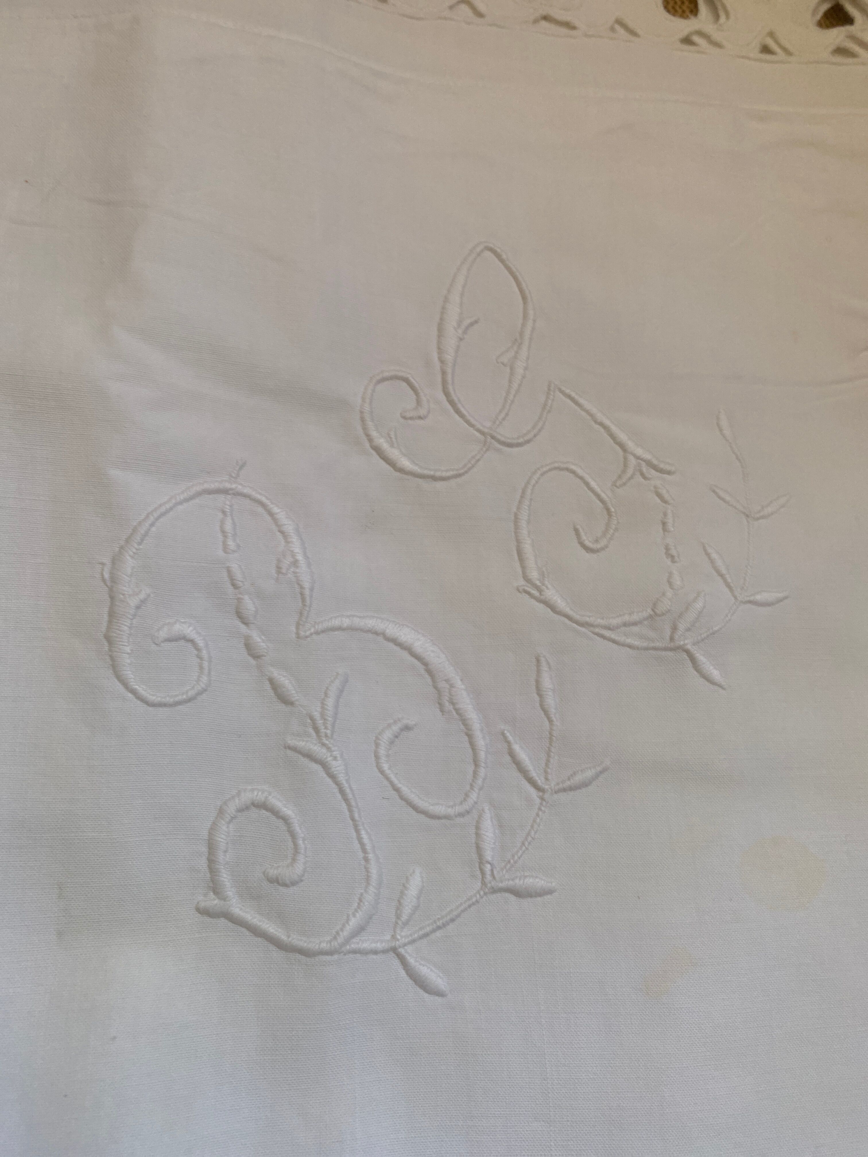 Taie en Richelieu monogram BG